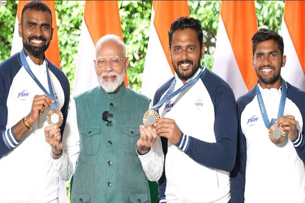 पीएम ने ओलंपिक खिलाड़ियों से की बातचीत, कहा -पेरिस ओलंपिक में जाने वाला हर खिलाड़ी चैंपियन,विनेश ने रचा इतिहास