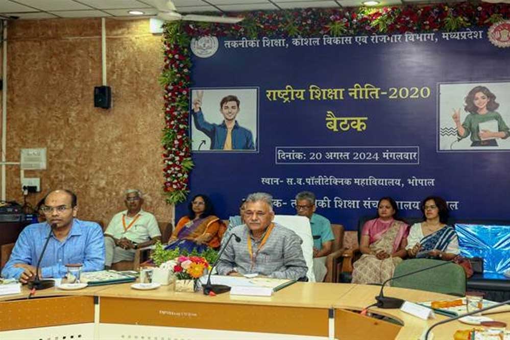 समाज एवं उद्योग जगत की आवश्यकता अनुरूप पाठ्यक्रमों का निर्माण प्राथमिकता : तकनीकी शिक्षा मंत्री परमार
