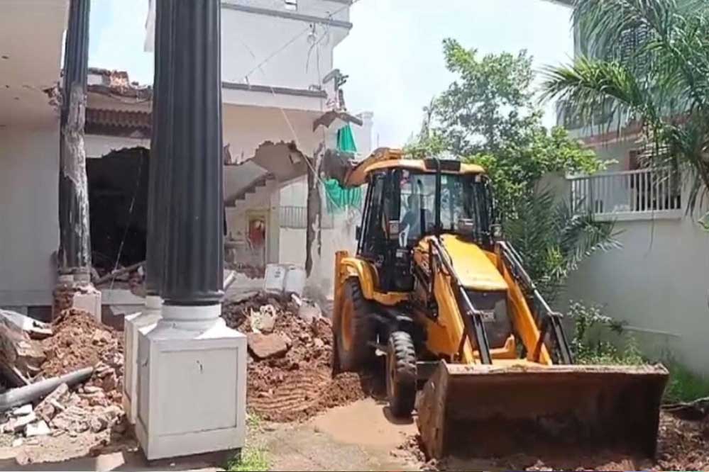 CM मोहन के हस्तक्षेप के बाद एक्शन में पुलिस, छतरपुर थाने में पथराव और हिंसा करने वाले 150 लोगों पर FIR