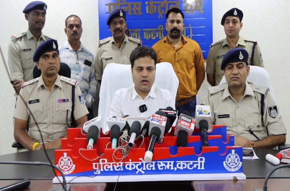 महिला सहित आधा दर्जन चोरों की टोली गिरफ्त में, चार चोरियों का हुआ पर्दाफाश, 10 लाख का माल बरामद