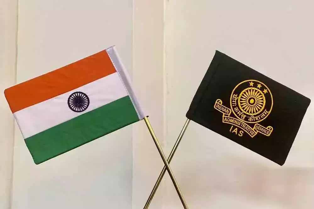 प्रदेश में जिलों की संख्या भी बढ़कर 55 हुई, अब कम पड़ने लगे IAS