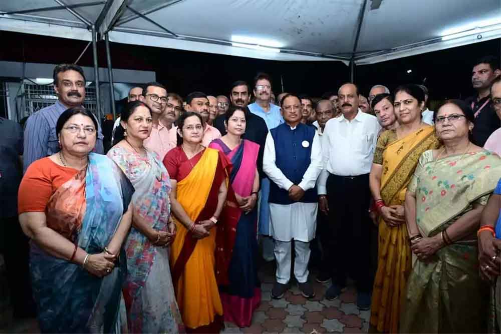 छत्तीसगढ़ की सुशासन सरकार में सभी वर्गों को आगे बढ़ने का मौका, मुख्यमंत्री साय से मिले कान्यकुब्ज ब्राम्हण महासभा के प्रतिनिधि