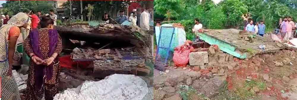 राजस्थान-अलवर में रातोरात ढह गया मंदिर, सुबह लोगों का भड़का गुस्सा