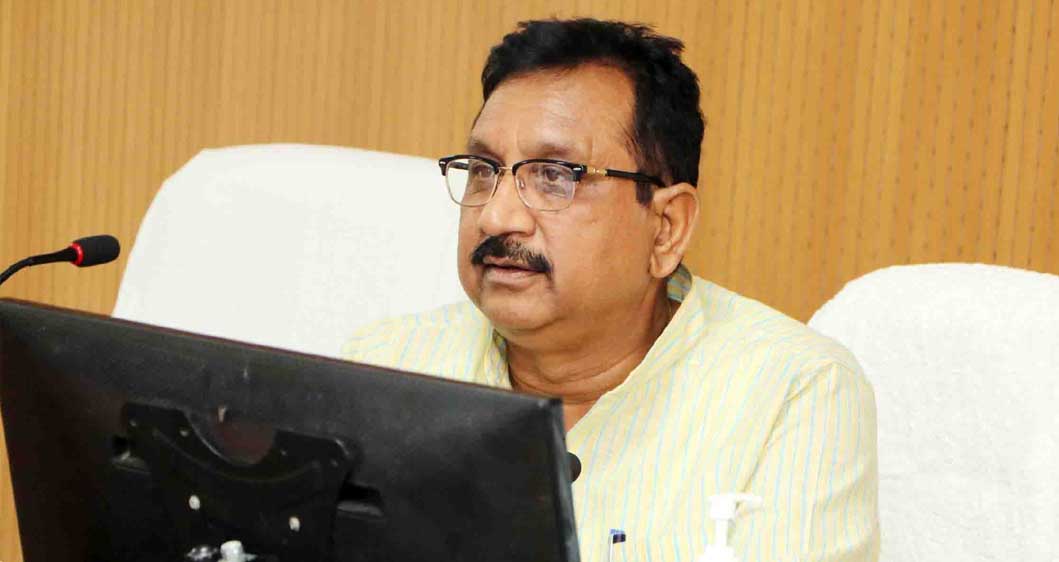 प्रदेश के सभी स्कूलों में खेल मैदान अनिवार्य रूप से हों-मंत्री ने दिए निर्देश