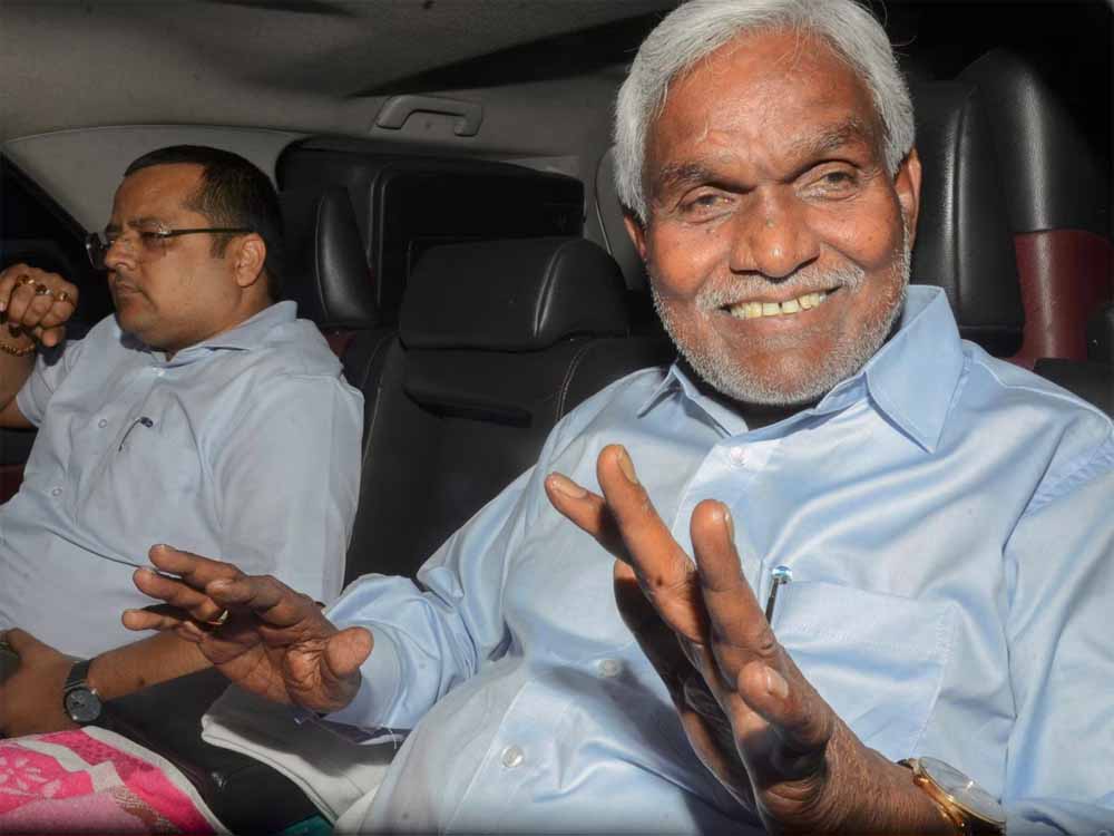 चंपाई सोरेन झारखंड मुक्ति मोर्चा (JMM) से इस्तीफा देकर भाजपा का दामन थाम सकते,  BJP नेताओं से हो सकती है मुलाकात