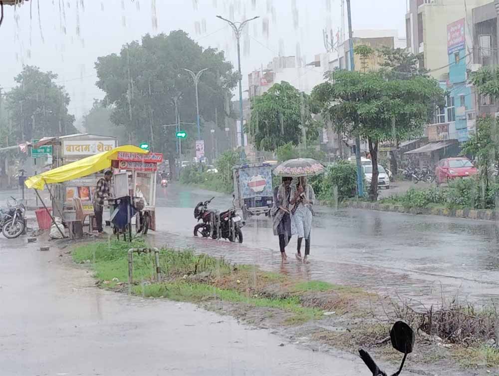 मध्य प्रदेश में 3 वेदर सिस्टम एक्टिव,  19 अगस्त से प्रदेश में फिर झमाझम वर्षा का सिलसिला शुरू होने की उम्मीद
