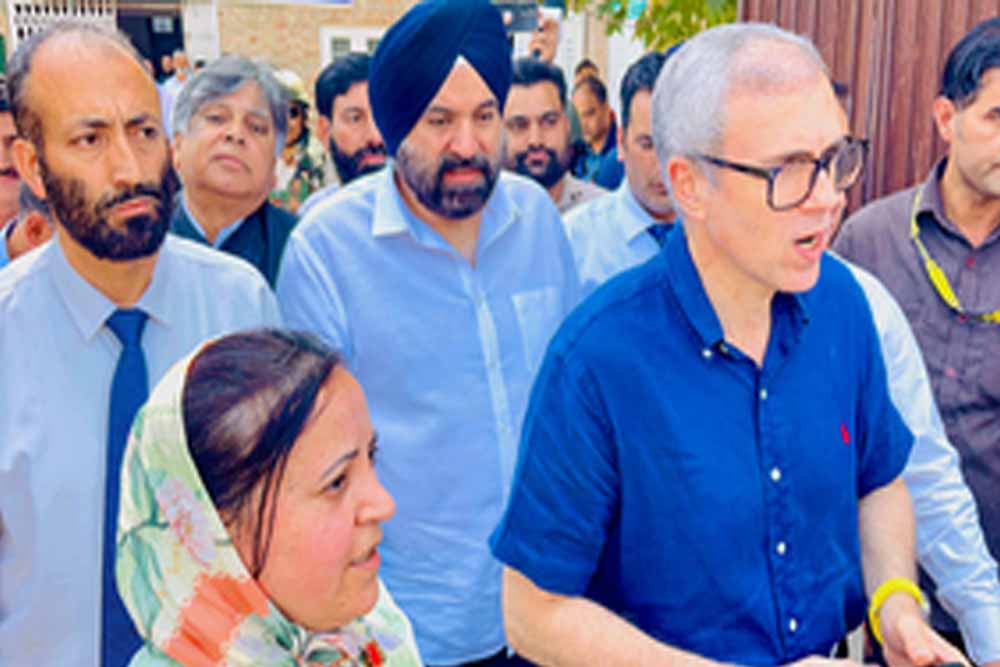 जम्मू-कश्मीर के पूर्व मुख्यमंत्री मर अब्दुल्ला आगामी विधानसभा चुनाव में गांदरबल सीट से चुनाव लड़ेंगे
