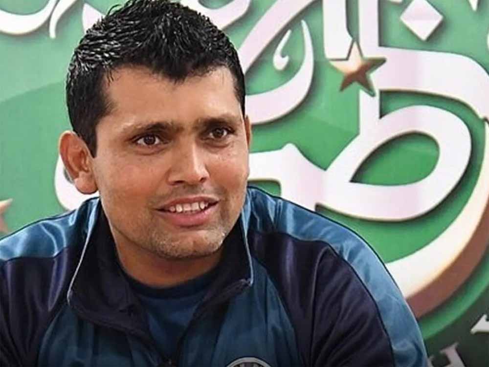 पीसीबी के एक फैसले ने विवाद खड़ा कर दिया, भड़के कामरान अकमल, कहा- ये तो पाकिस्तान का मजाक होगा