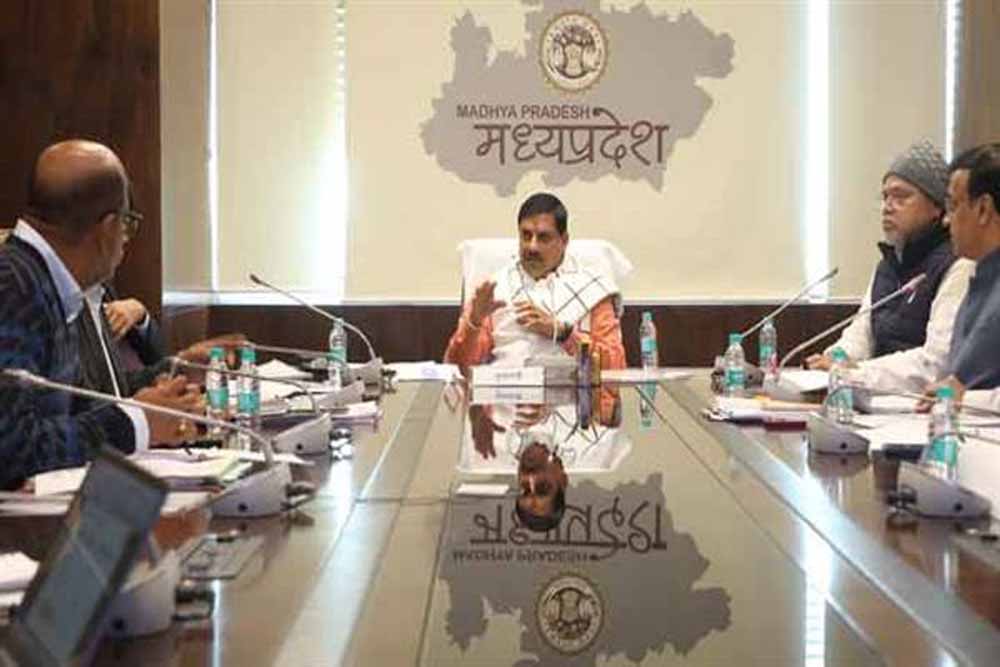 बिजली के क्षेत्र में मध्यप्रदेश को बनायें आदर्श राज्य : मुख्यमंत्री डॉ. यादव