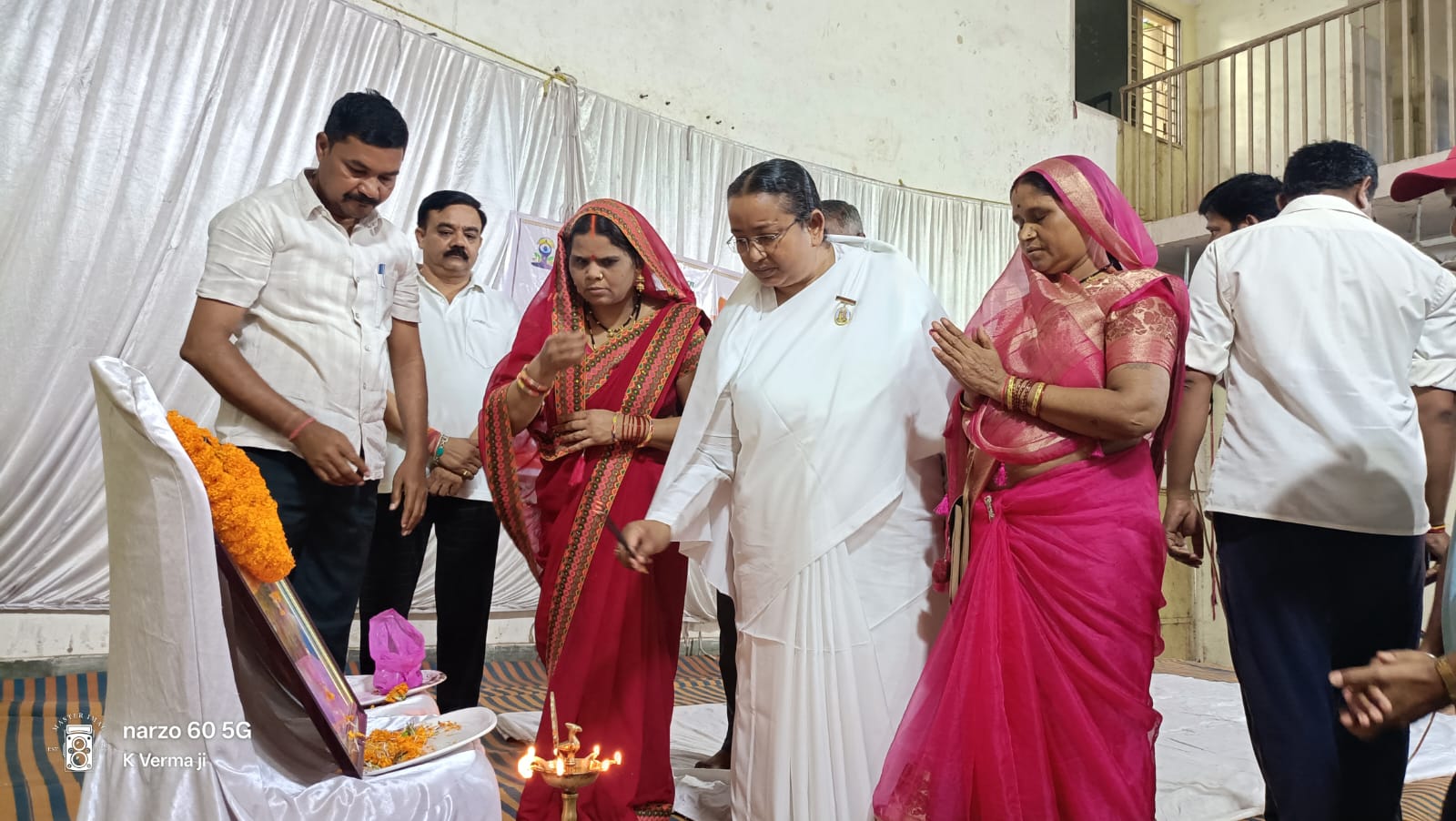 खरोरा नगर पंचायत ने भव्यता से मनाया 11वां अंतरराष्ट्रीय योग दिवस,जनप्रतिनिधियों और नागरिकों ने दिखाया योग के प्रति समर्पण