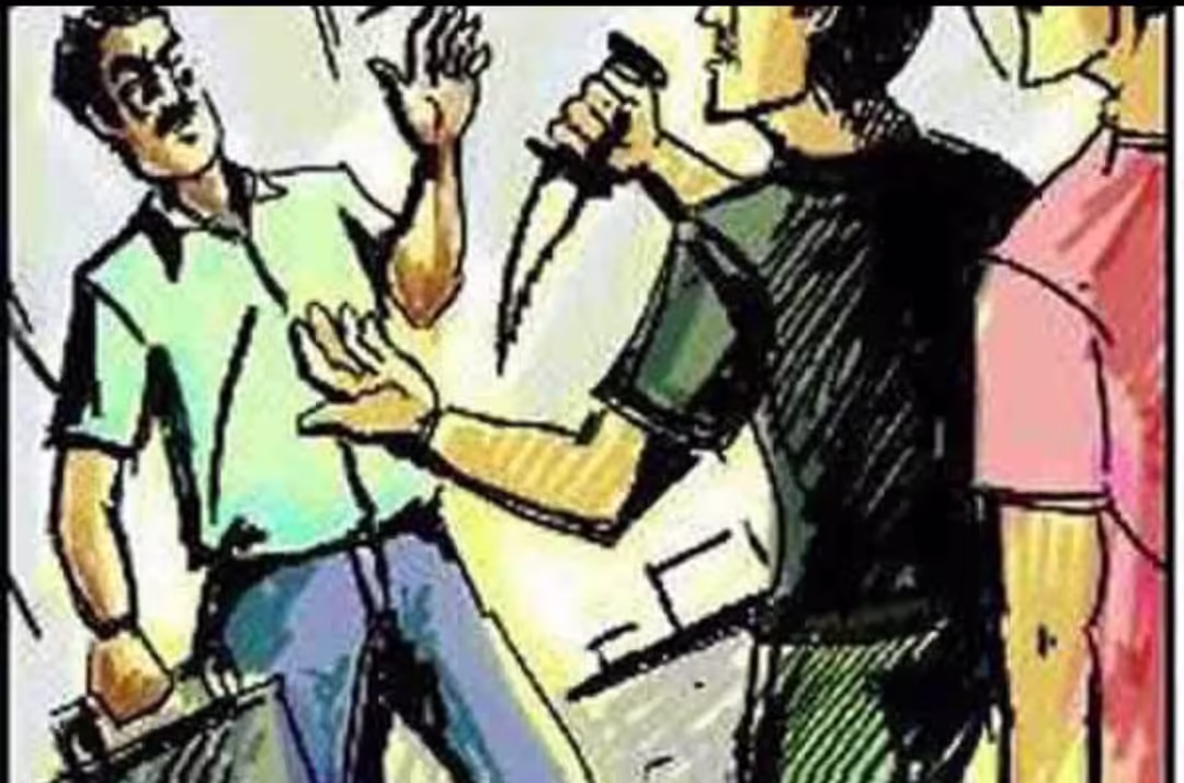 चाकू की नोक पर लूट, पुलिस ने किया गिरफ्तार