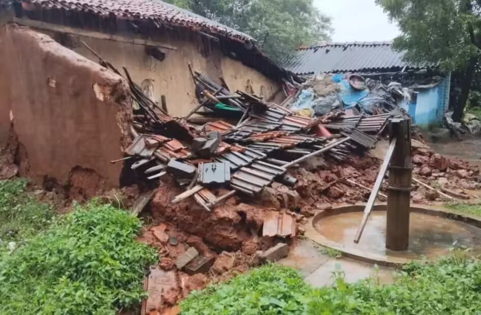 छत्तीसगढ़ में बारिश से हादसा, मकान गिरा, बच्ची मृत.