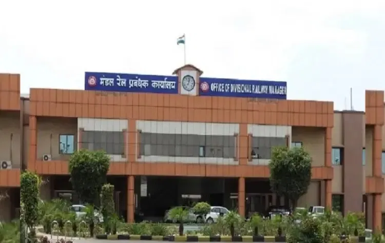 रायपुर रेलवे ड्राइवरों के गंभीर आरोप, हड़ताल की चेतावनी