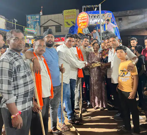 राम राज परिवार व गणेश समिति  में दही हांडी