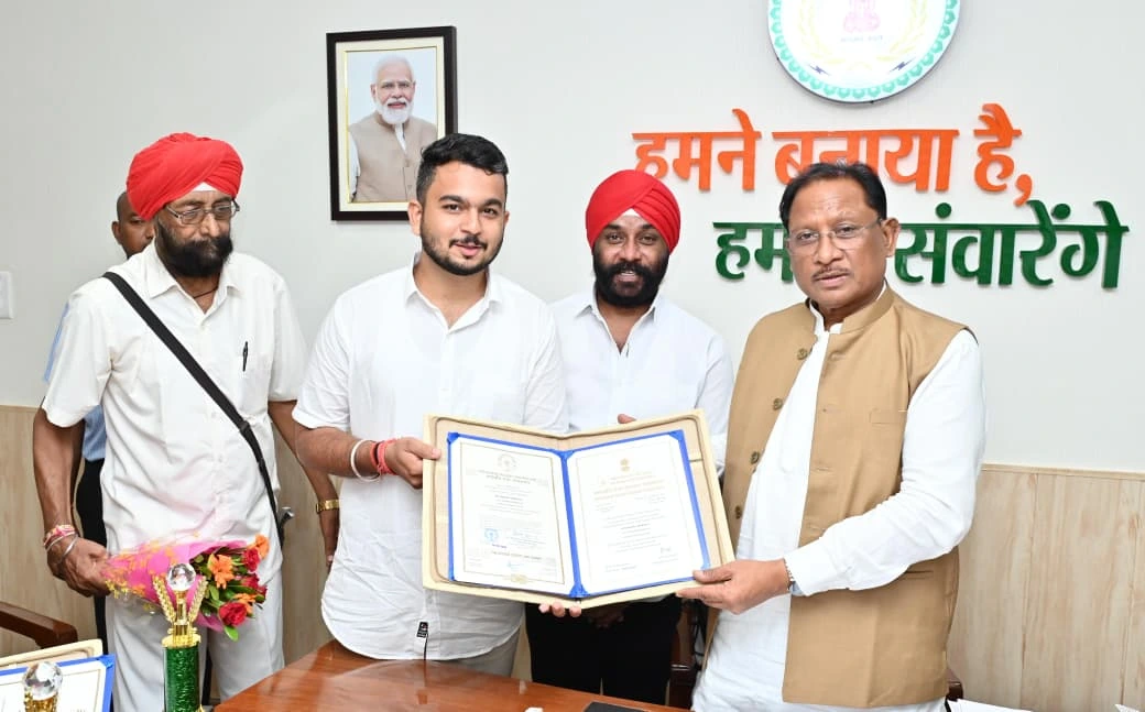 राष्ट्रपति सम्मानित देवाशीष-मनतृप्त कौर ने मुख्यमंत्री से मुलाकात