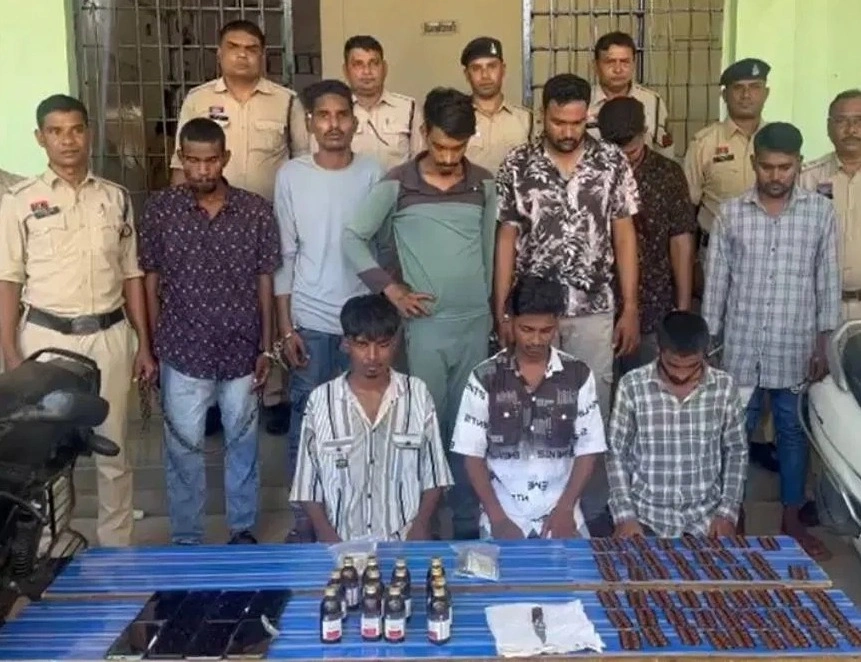 महासमुंद में नशे के कारोबारियों पर बड़ी कार्रवाई