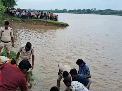 बिलासपुर में महिला हत्या, शव बोरे में फेंका गया