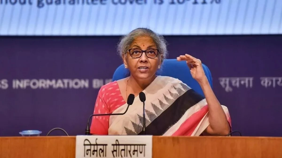 Navratri पर सरकार ने 375 वस्तुओं का GST घटाया