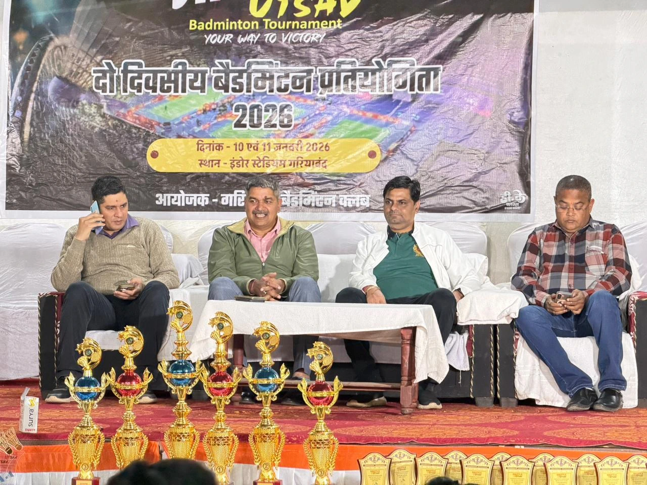 इंडोर स्टेडियम बना बैडमिंटन का रणक्षेत्र, शटल उत्सव का