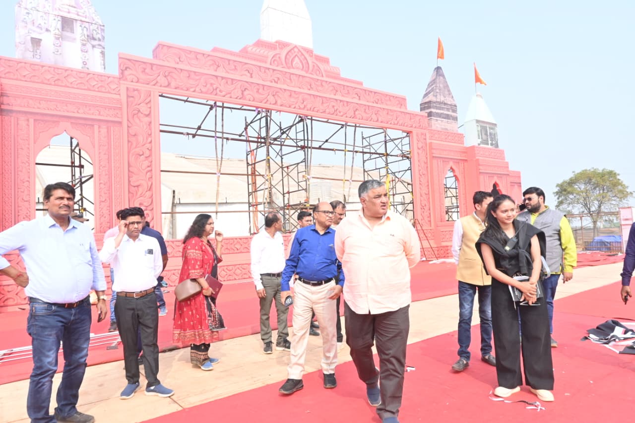 संस्कृति एवं पर्यटन मंत्री ने मेला स्थल का किया