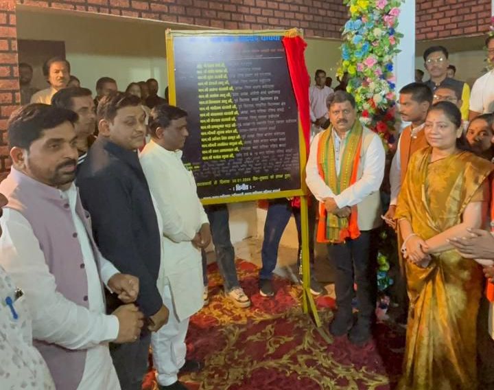 विद्यार्थी अपना लक्ष्य निर्धारित कर, कठिन परिश्रम करें :