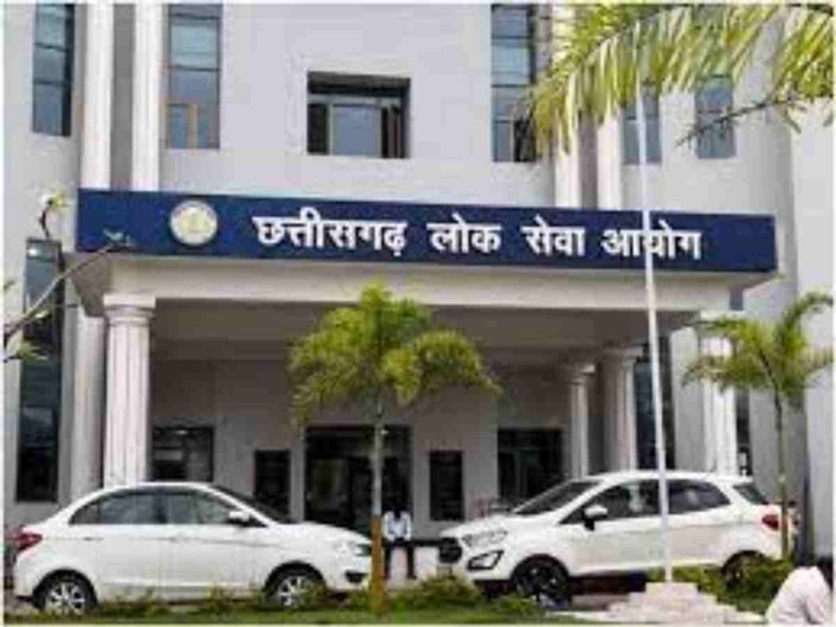 जूता-मोजा और स्मार्ट वॉच पर रोक