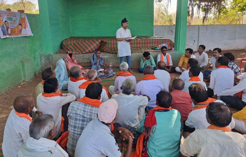 गांव चलो अभियान में उसरवाही पहुंचे जसविंदर बग्गा
