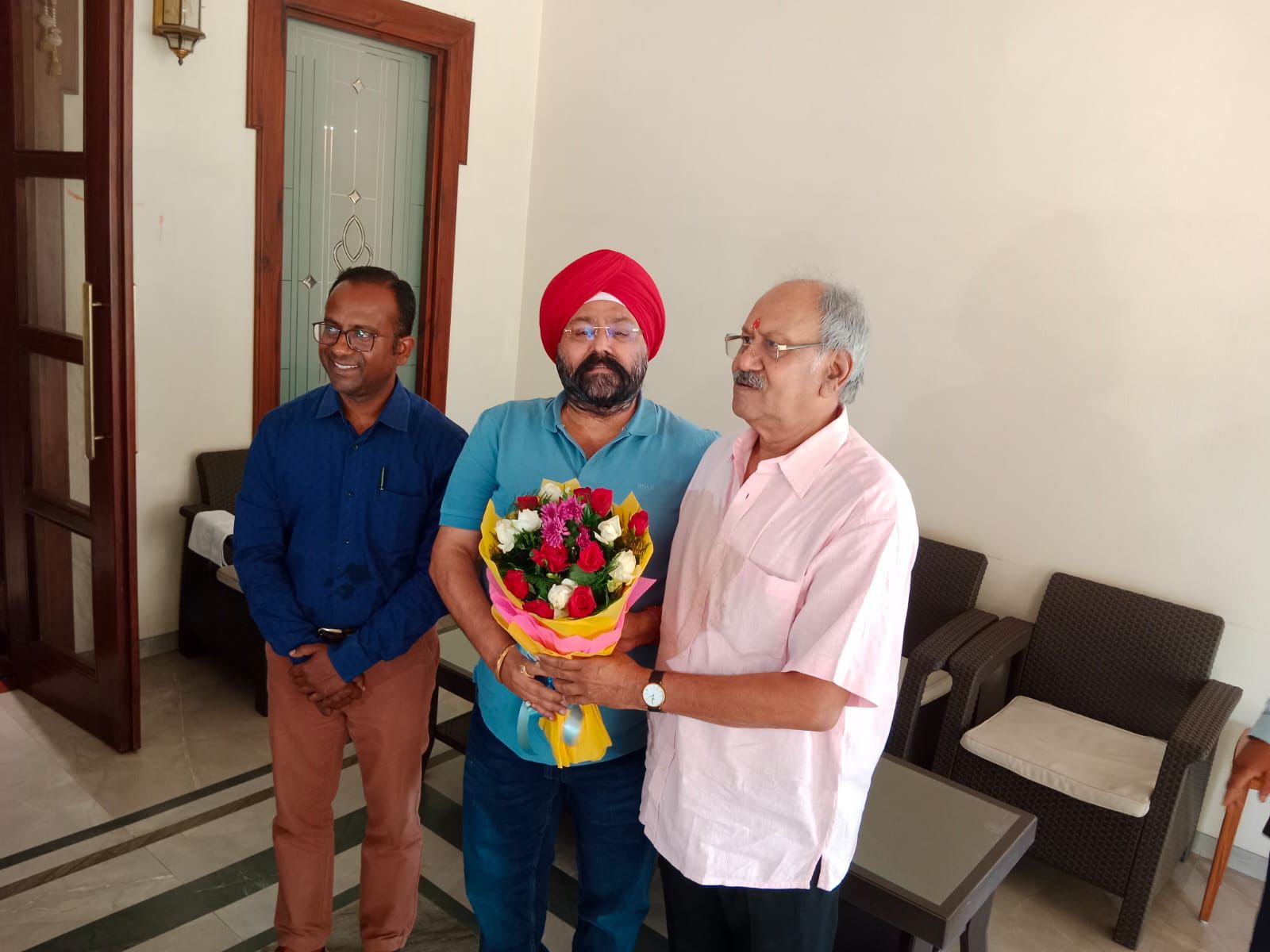 बृजमोहन अग्रवाल जन्मदिन जनउत्सव, होरा ने सराहा