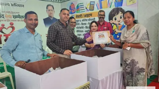प्रमुख सचिव श्रीमती निहारिका बारिक एवं कलेक्टर डॉ गौरव