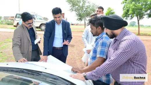 राजनांदगांव : कलेक्टर ने ग्राम पटेवा में एसएमसी एवं