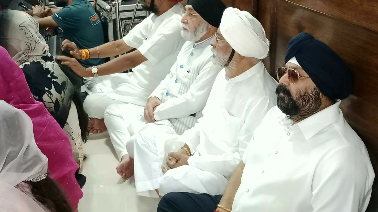 रायपुर के देवेंद्र नगर गुरुद्वारा में भाई जगजीत सिंह बबीहा ने किया कीर्तन, उमड़ी सिख समाज की भारी भीड़